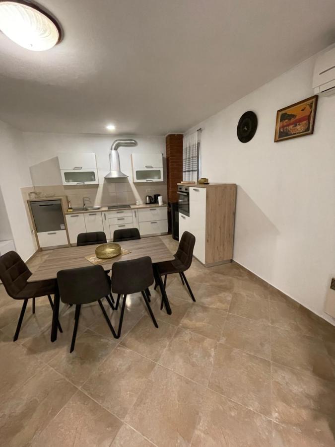 Holiday Home “Marko” With Heated Pool! Nin Dış mekan fotoğraf