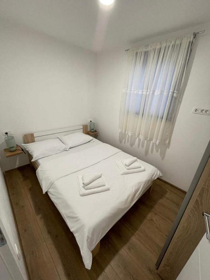 Holiday Home “Marko” With Heated Pool! Nin Dış mekan fotoğraf